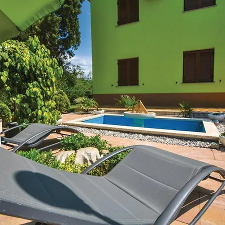 Cozy In Portoroz With Kitchen Lägenhet Portorož