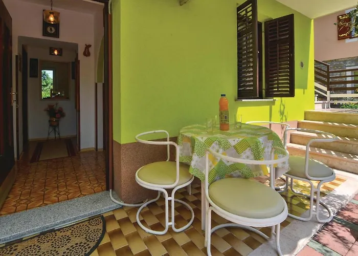 Apartment Cozy In With Kitchen Portoroz