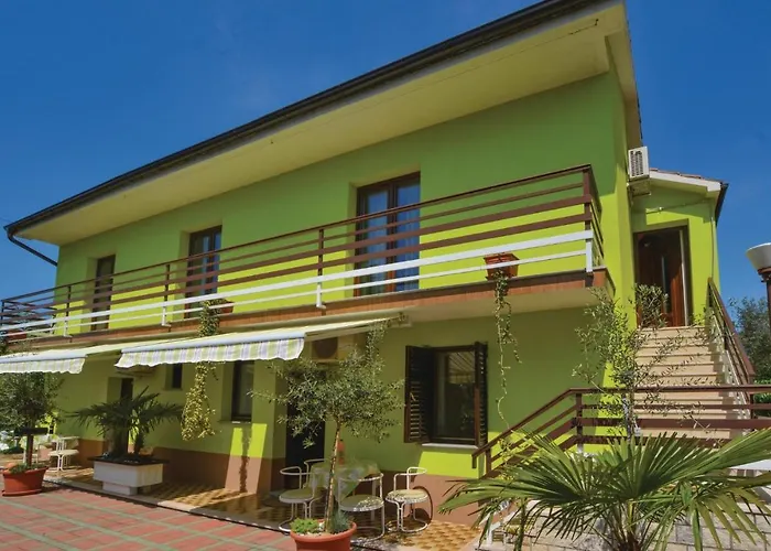 Cozy In With Kitchen Appartement