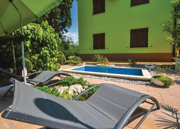 Cozy In With Kitchen Apartment Portoroz